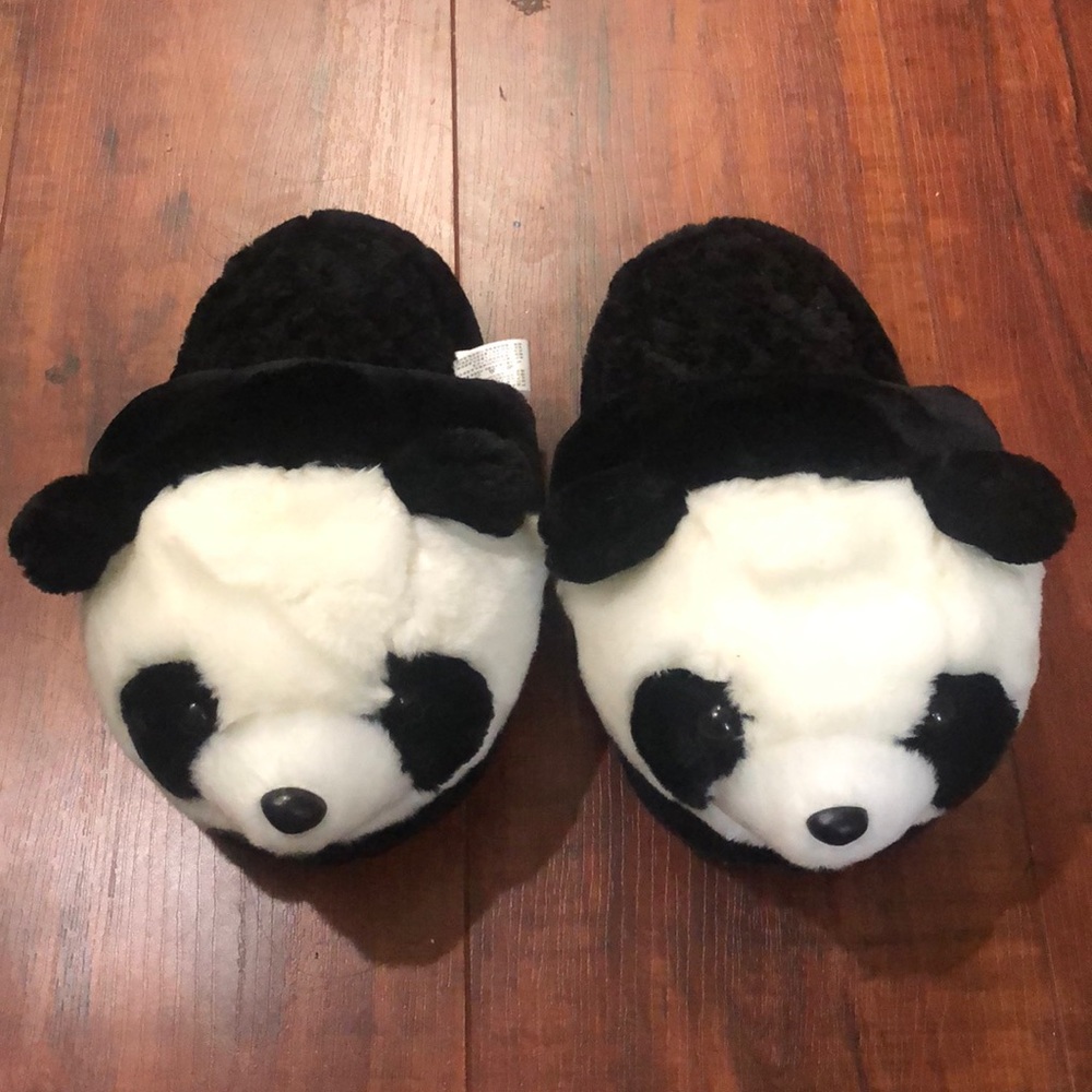 ✨SOLD✨Panda House Slippers